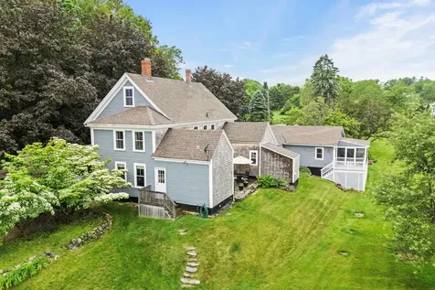 261 Main Avenue South Hampton NH 03827