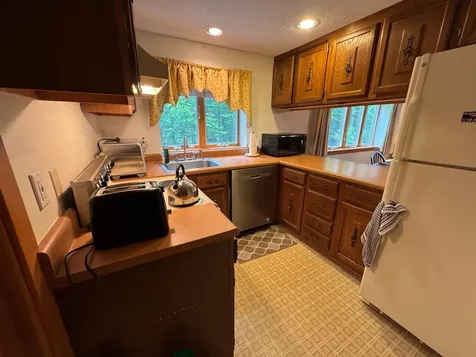 11F Snowtree Lane Dover VT 05356