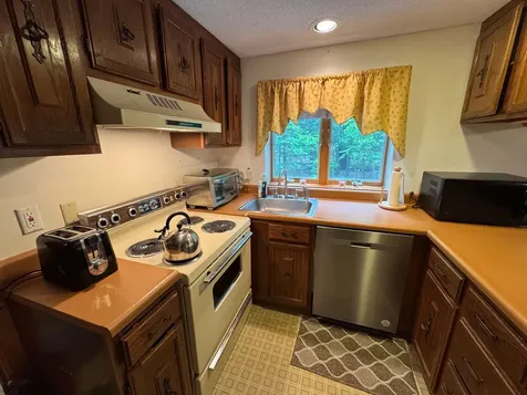 11F Snowtree Lane Dover VT 05356