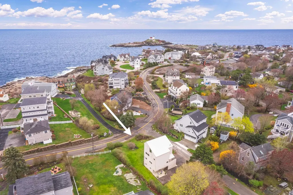 154 Cycad Avenue York ME 03909