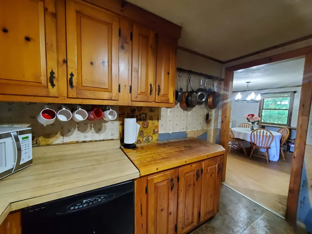 9 Stark Hill Road Canaan NH 03741