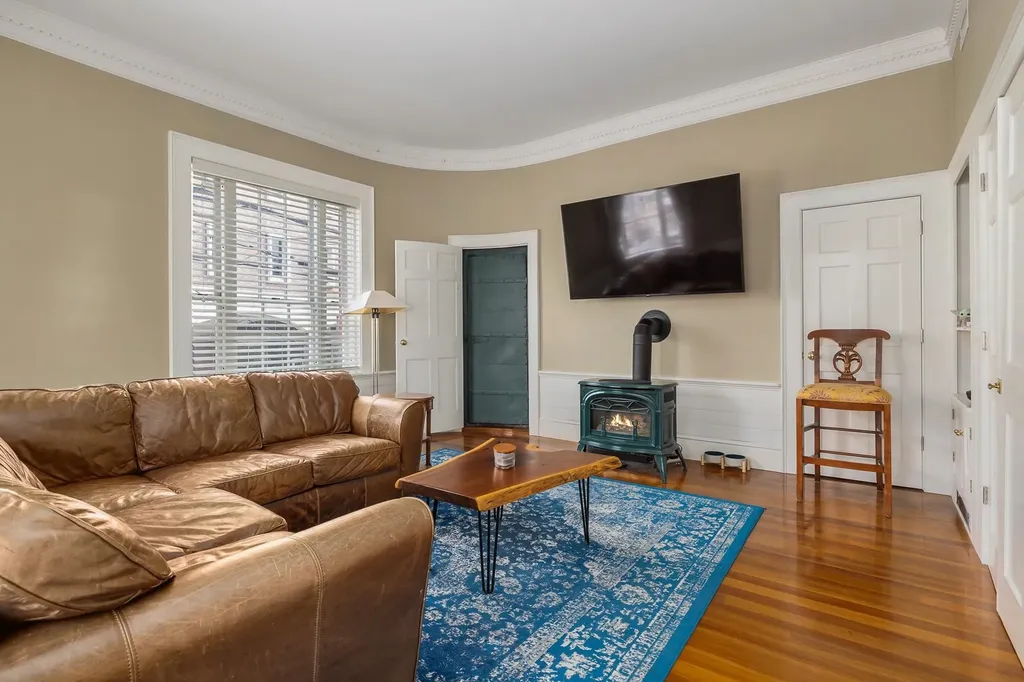 73 Daniel Street Portsmouth NH 03801