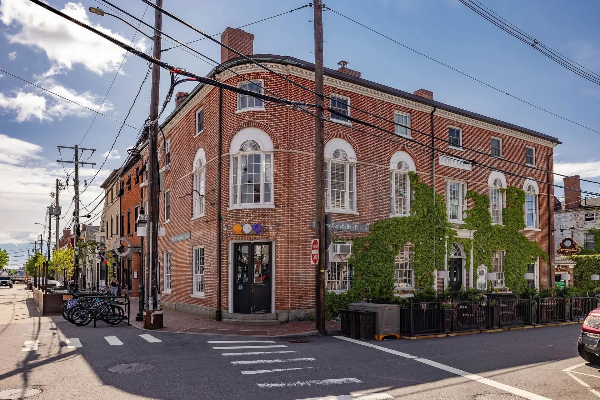 73 Daniel Street Portsmouth NH 03801