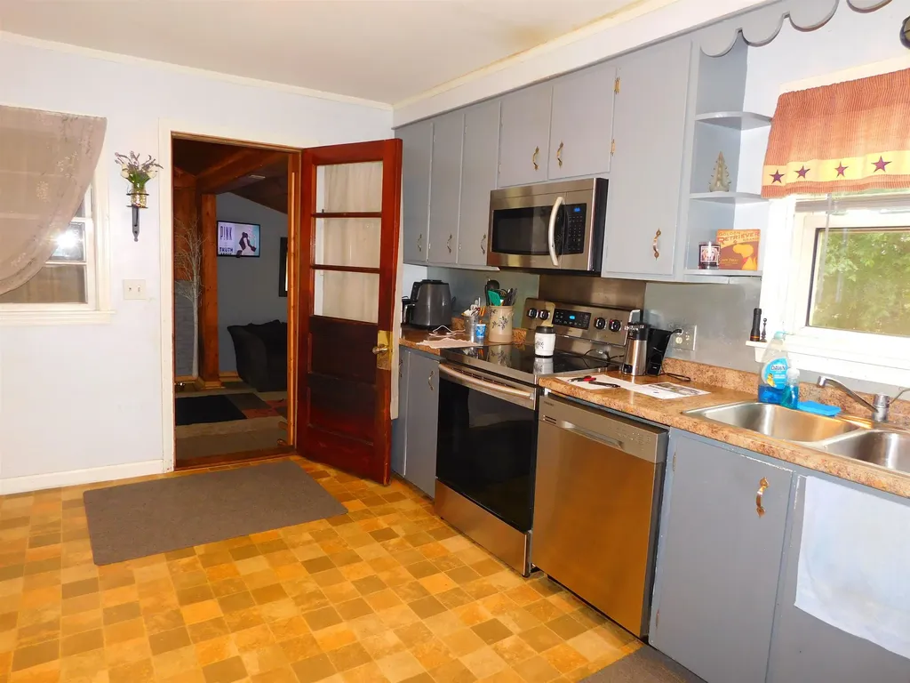 33 Salmon Falls Road Rochester NH 03868