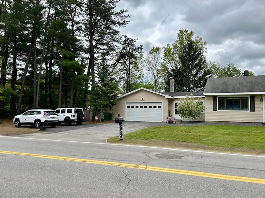 33 Salmon Falls Road Rochester NH 03868