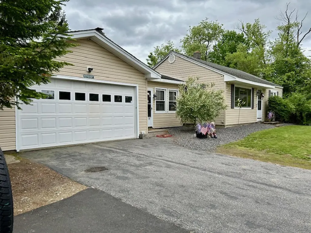 33 Salmon Falls Road Rochester NH 03868