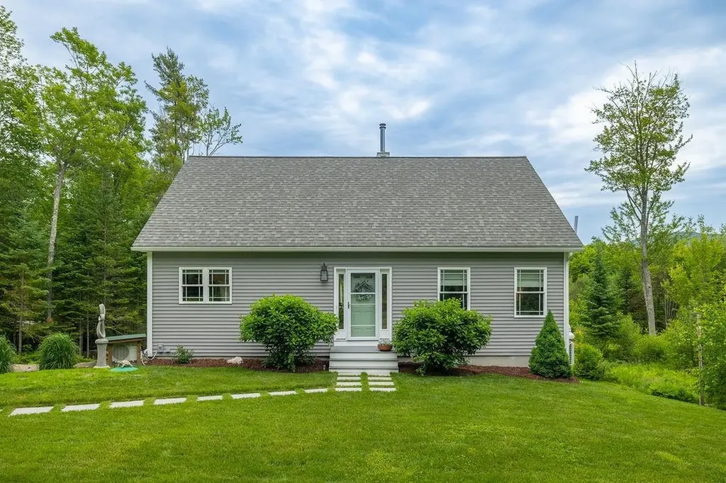 52 Jeffrey Drive Sunapee NH 03782