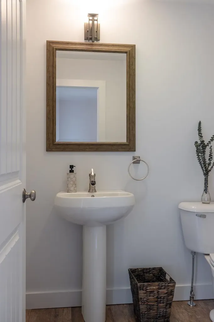 52 Jeffrey Drive Sunapee NH 03782