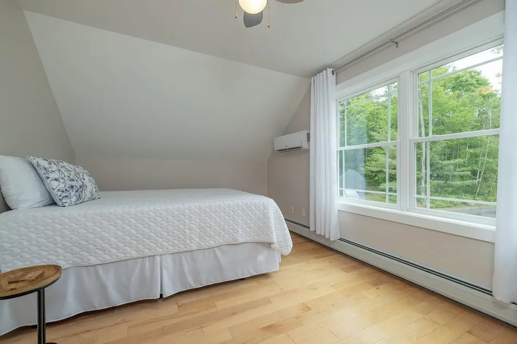 52 Jeffrey Drive Sunapee NH 03782