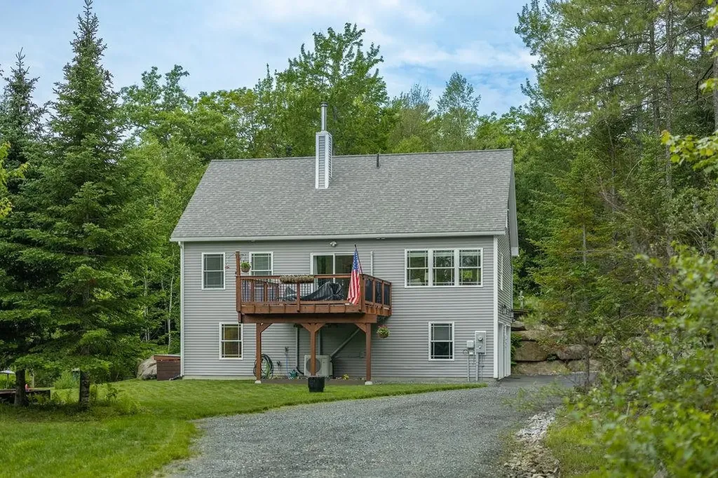 52 Jeffrey Drive Sunapee NH 03782