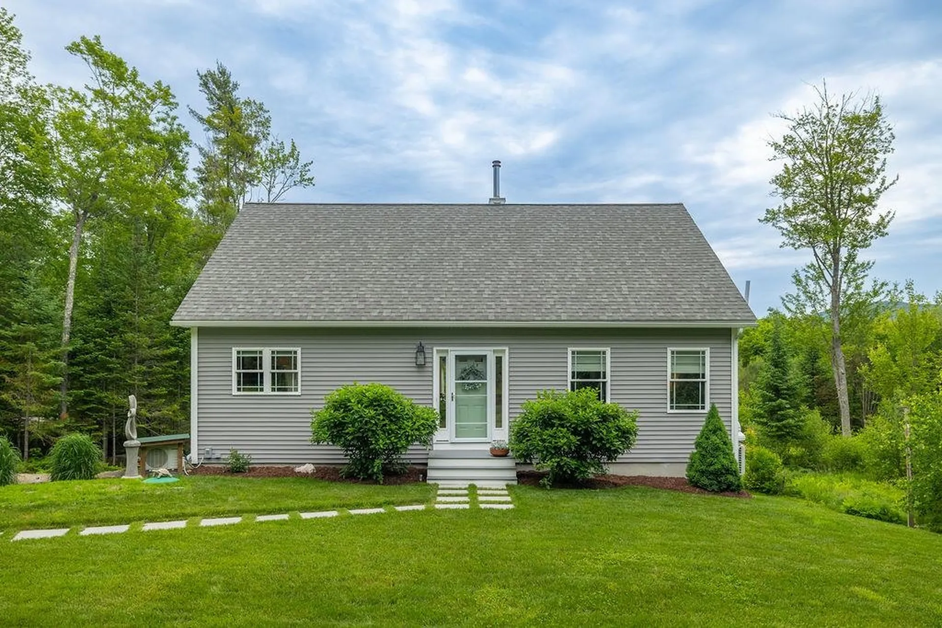 52 Jeffrey Drive Sunapee NH 03782
