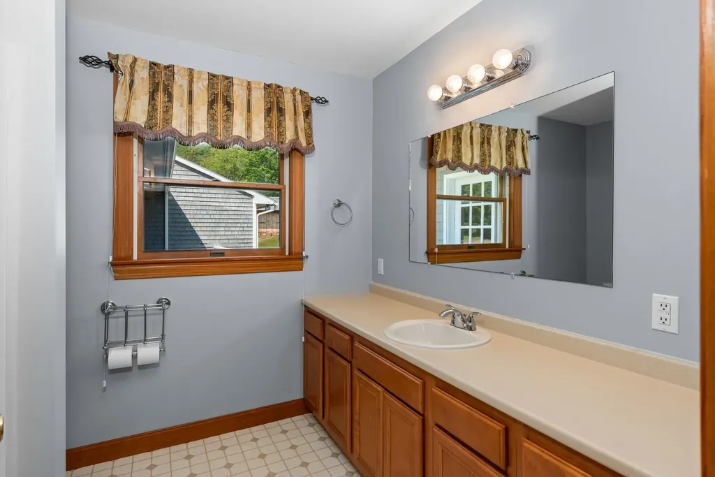 352 Lake Tarleton Road Warren NH 03279