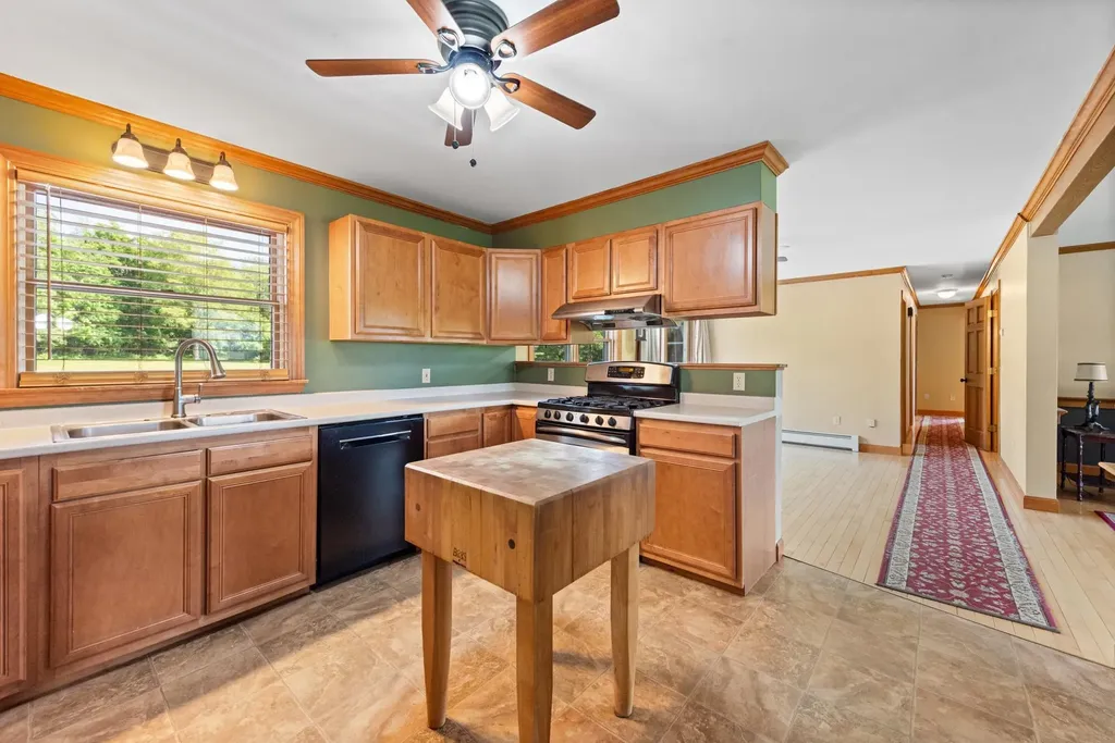 352 Lake Tarleton Road Warren NH 03279