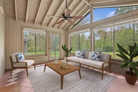 118 Old Coach Road New London NH 03257