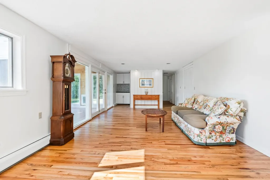 157 Seamans Road New London NH 03257