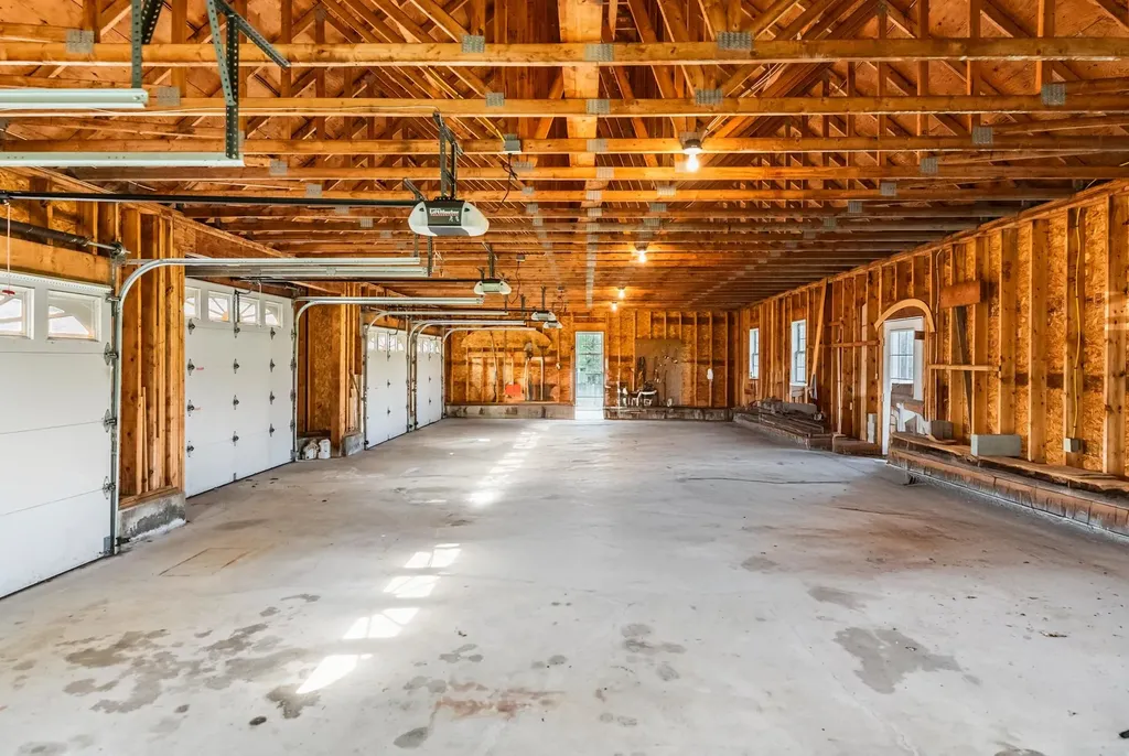 157 Seamans Road New London NH 03257