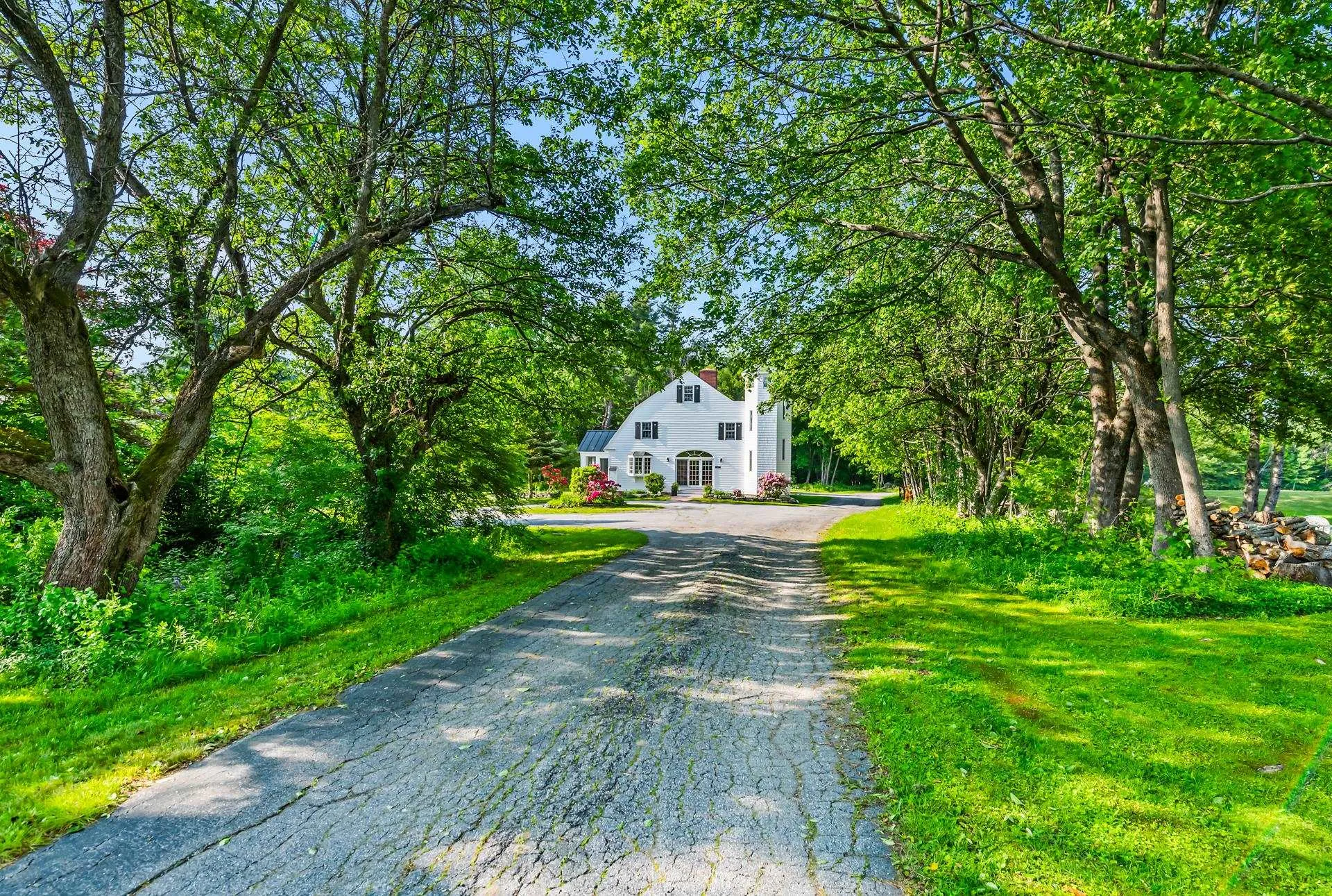 157 Seamans Road New London NH 03257