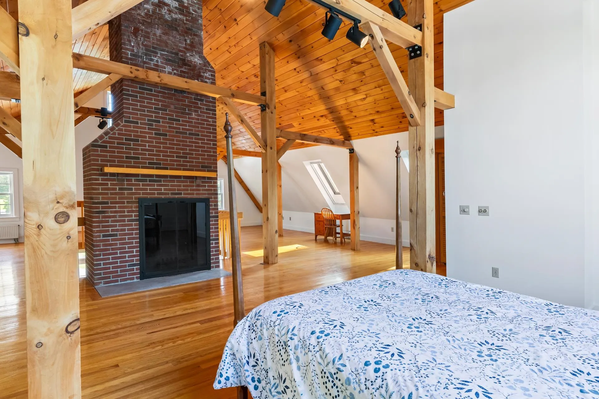 157 Seamans Road New London NH 03257