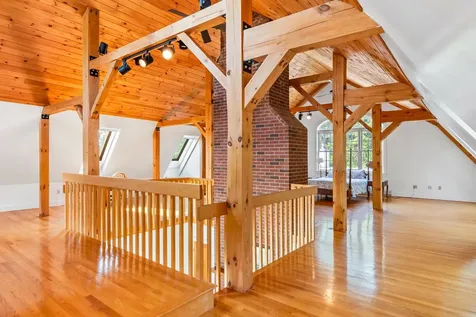 157 Seamans Road New London NH 03257