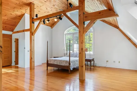 157 Seamans Road New London NH 03257