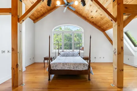 157 Seamans Road New London NH 03257