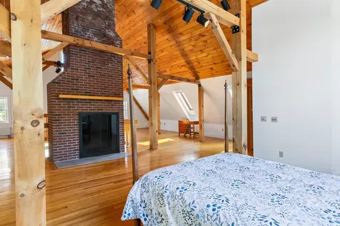 157 Seamans Road New London NH 03257