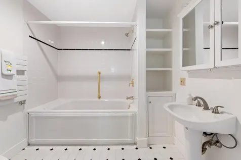 157 Seamans Road New London NH 03257