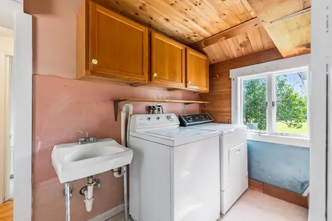 157 Seamans Road New London NH 03257