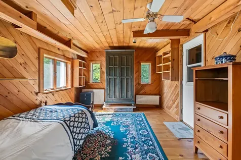 157 Seamans Road New London NH 03257