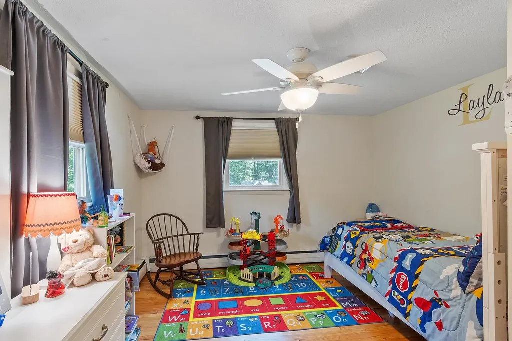 1 Hemlock Street Hudson NH 03051