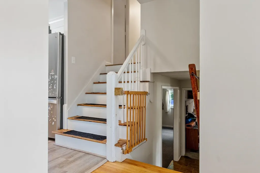 1 Hemlock Street Hudson NH 03051