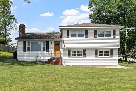 1 Hemlock Street Hudson NH 03051