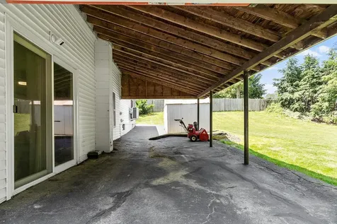 1 Hemlock Street Hudson NH 03051