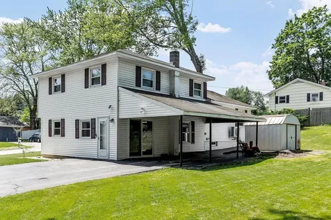 1 Hemlock Street Hudson NH 03051