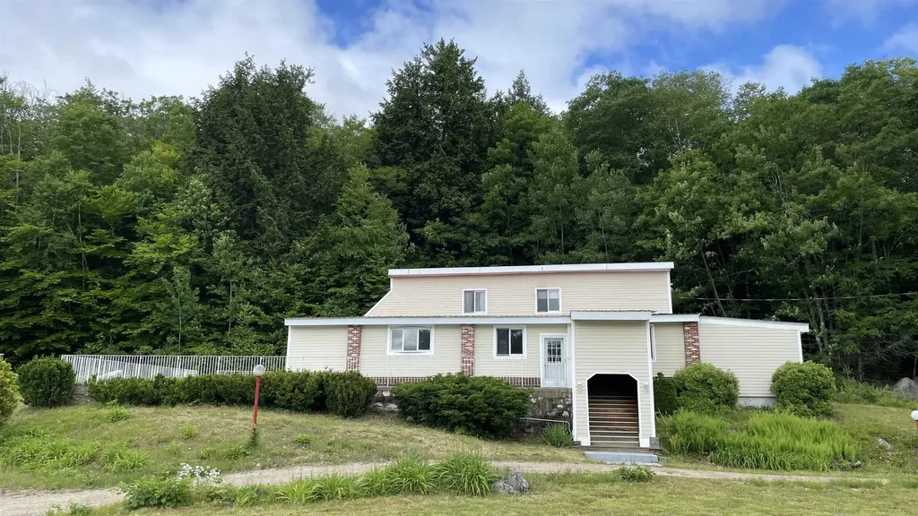 626 White Mountain Highway Tamworth NH 03886