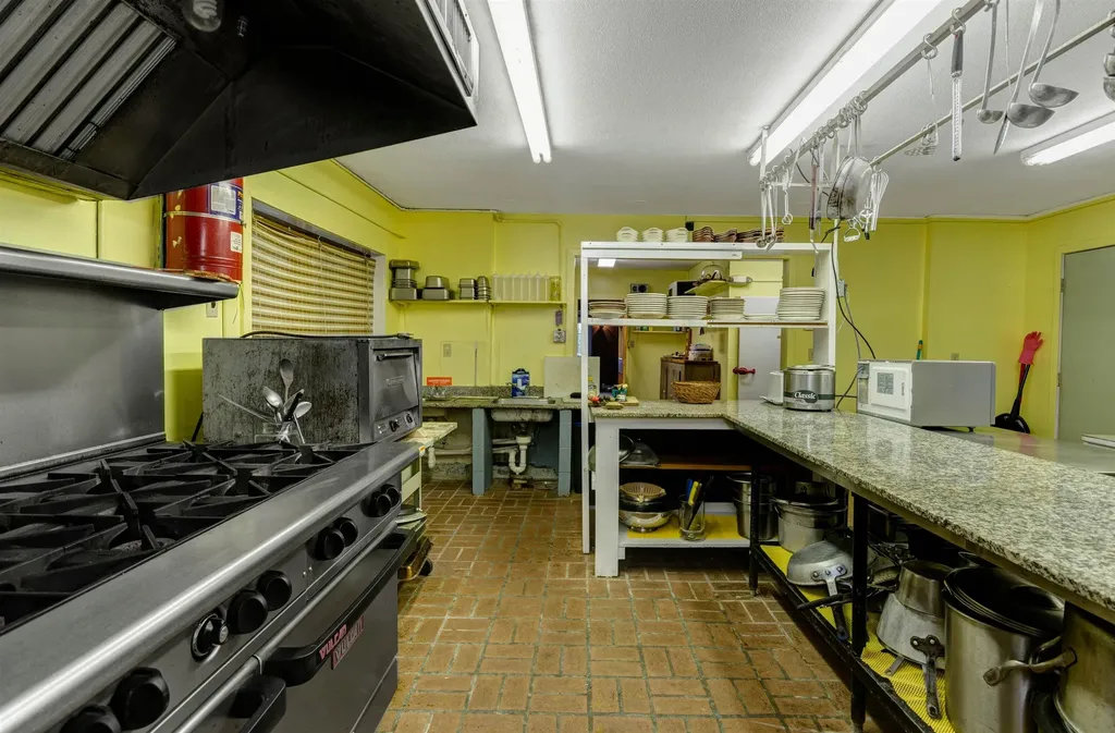 626 White Mountain Highway Tamworth NH 03886