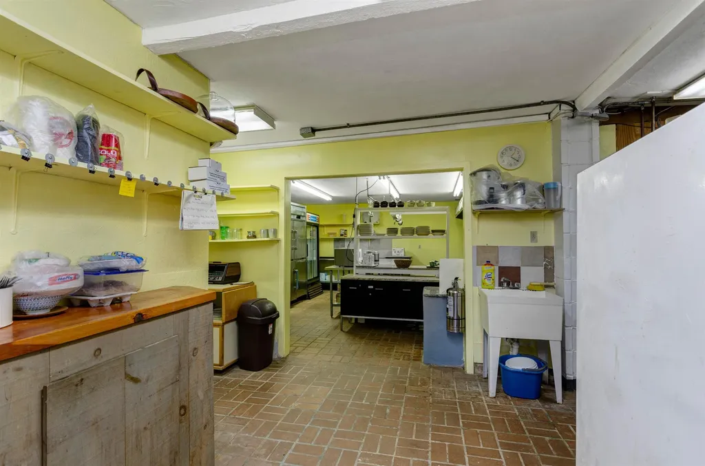 626 White Mountain Highway Tamworth NH 03886