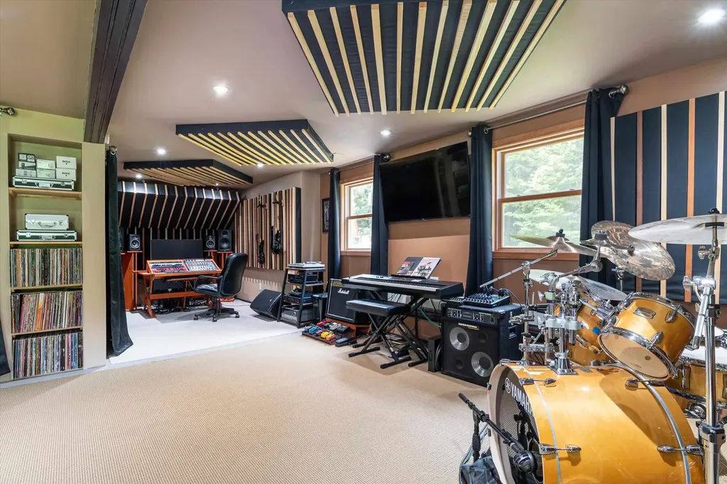 1057 Quarry Road Chester VT 05143