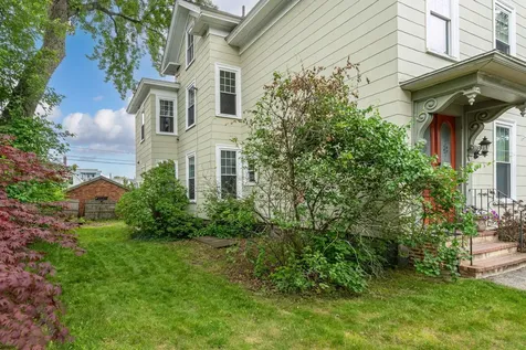 93 Prospect Street Manchester NH 03104