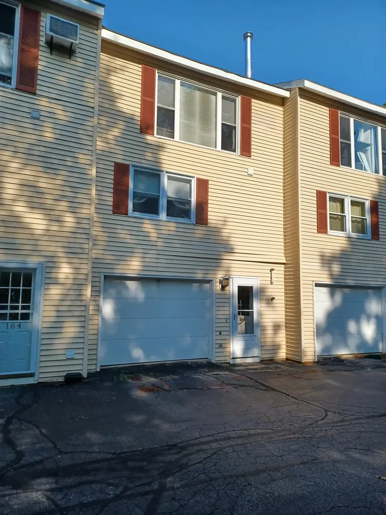 166 Morse Road Manchester NH 03104