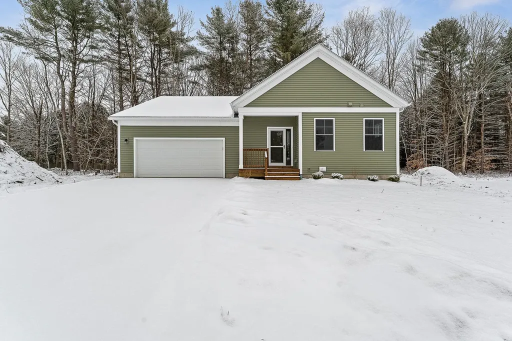 75 Dogwood Circle Milton VT 05468