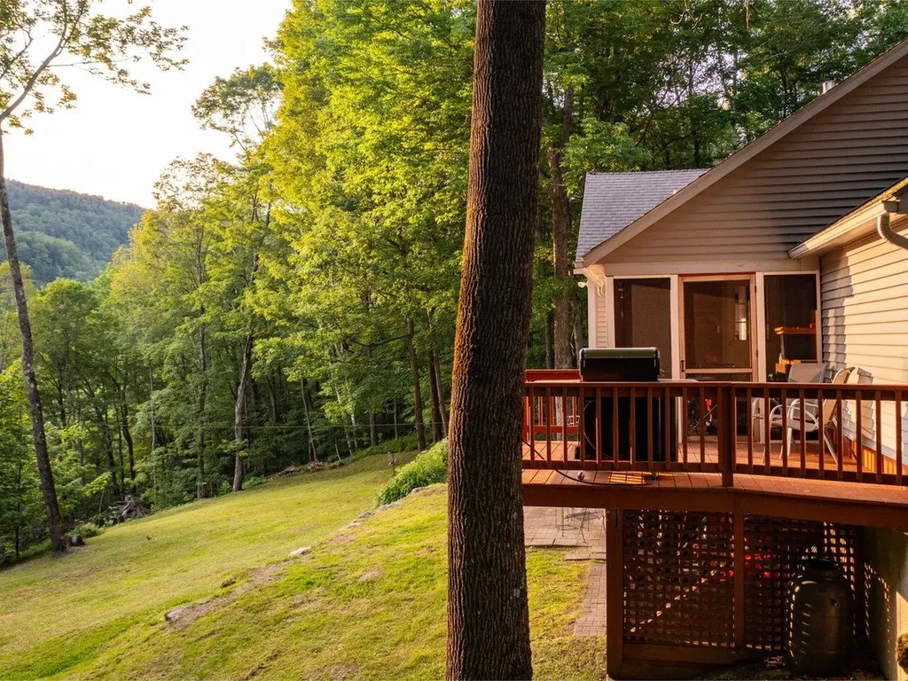 1389 Notch Road Bolton VT 05465