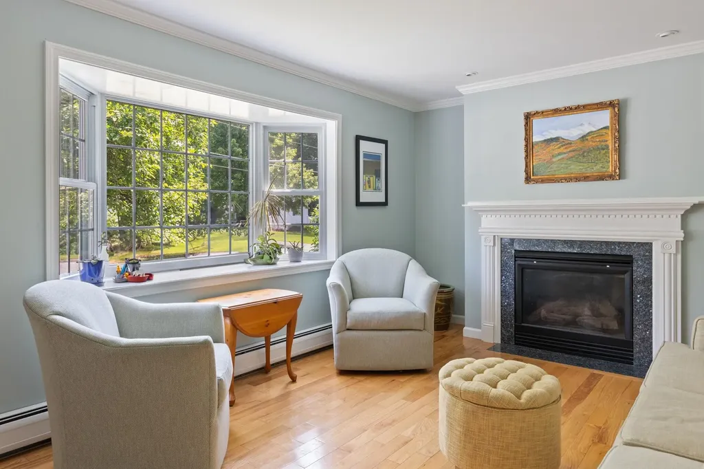 136 Red Oak Drive Colchester VT 05446