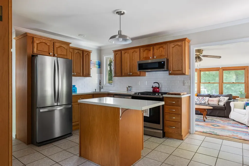 136 Red Oak Drive Colchester VT 05446