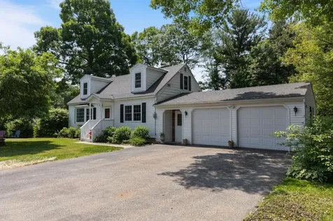 136 Red Oak Drive Colchester VT 05446