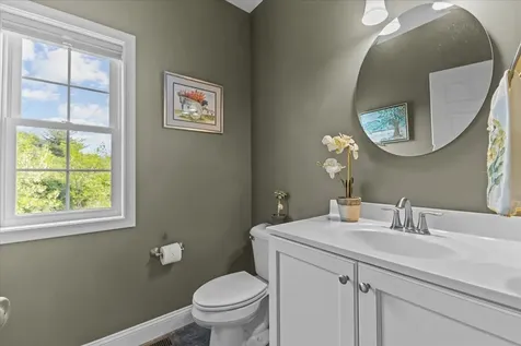 253 Sommerfield Avenue South Burlington VT 05403