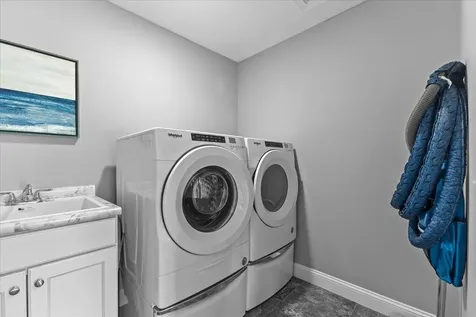 253 Sommerfield Avenue South Burlington VT 05403