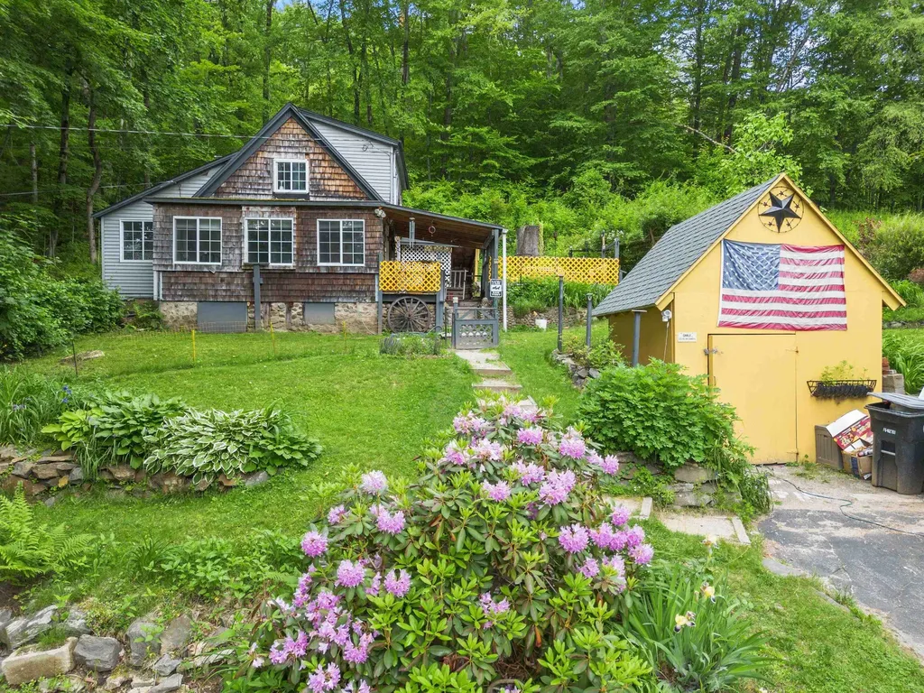 236 North Main Street Franklin NH 03235