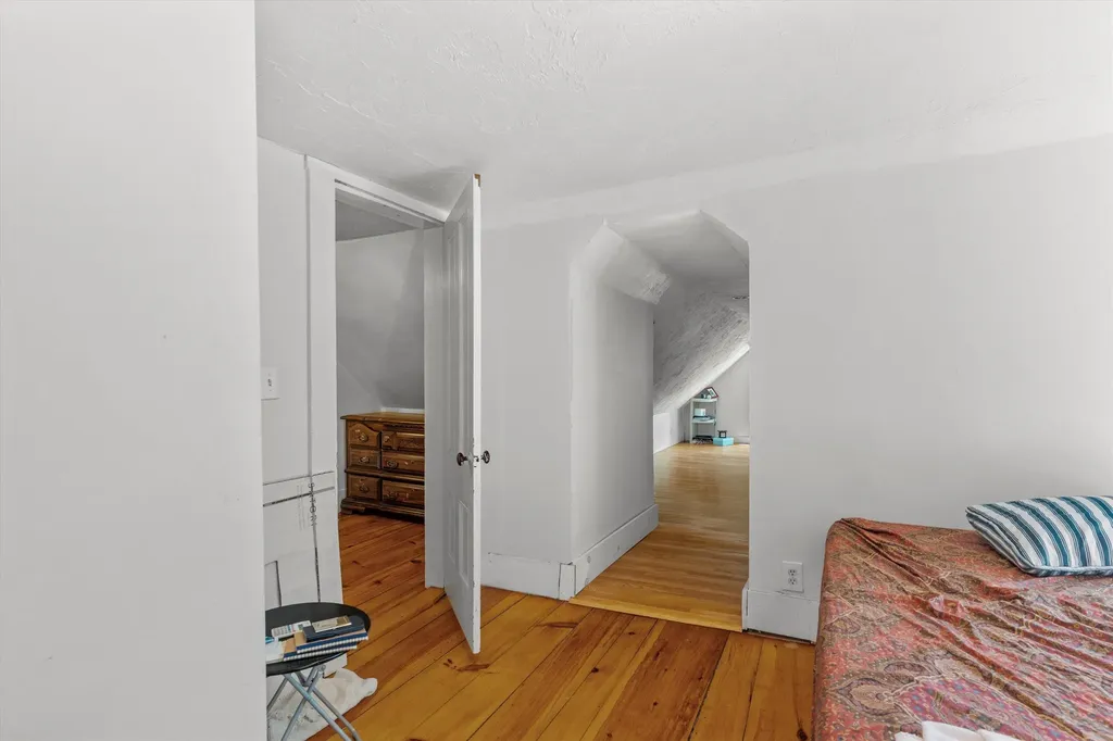 2 Brown Road Windham NH 03087