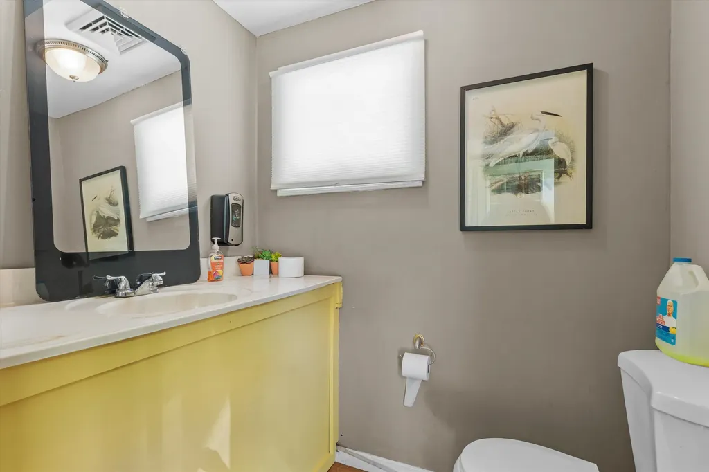 2 Brown Road Windham NH 03087